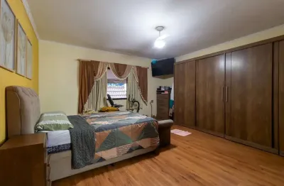 Casa com 4 quartos para alugar na Rua Alcides de Almeida, 79, Centro, São Bernardo do Campo