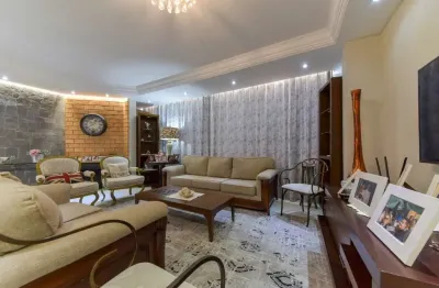 Casa com 3 quartos à venda na Rua Lamartine Ventura, 101, Nova Petrópolis, São Bernardo do Campo