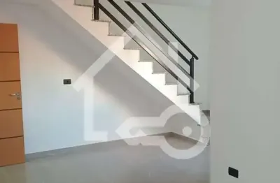 Apartamento Cobertura de 2 Quartos no Jardim Teles de Menezes, Santo André-SP: 79m², 1 vaga. ¡Conheça!