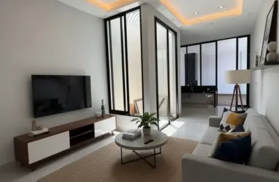Linda casa a venda no jardim botânico, em ótima localização