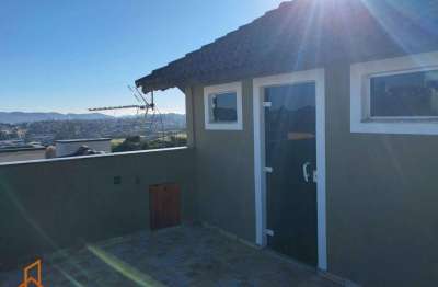 Sobrado à venda com 3 quartos sendo 1 suíte com sacada e mini closet, 3 banheiros, 192 m² de área construída por r$ 680.000,00 em mogi das cruzes