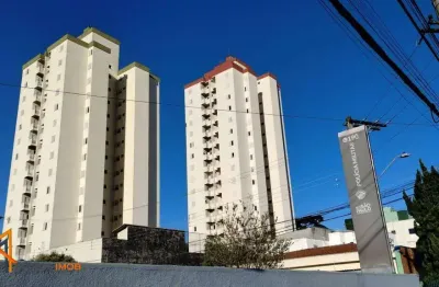 Apartamento a venda de 3 Dormitórios, sendo 1 suíte, 2 elevadores, , 1 vaga garagem no subsolo, Aceita carro como parte do pagamento.