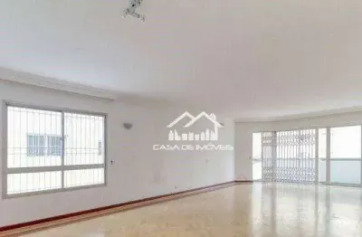 Vende apartamento com 150m², 3 dormitórios sendo 2 suítes e 2 vagas de garagem, em moema.