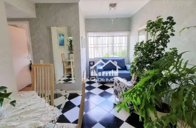 Vende lindo apartamento reformado em moema com 2 dormitórios.