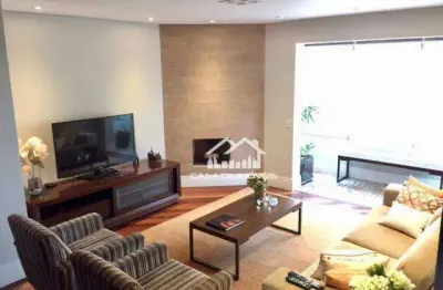 Vende apartamento reformado de 131m², 4 dormitórios e lazer completo.