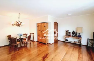 Vende apartamento com 140m², ótima planta, no campo belo.