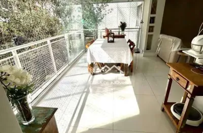 Vende lindo apartamento em condomínio clube bastante procurado na vila andrade. 109m² com 3 dormitórios.
