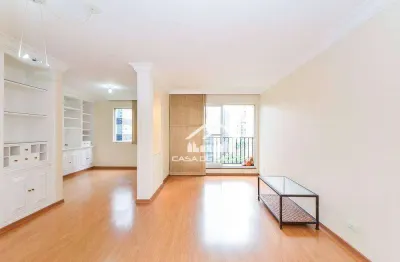 Vende apartamento com 2 dormitórios na vila olímpia.