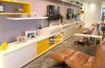 Vende apartamento com 138m², 3 dormitórios, sendo 1 suíte com closet, varanda gourmet, 2 vagas e lazer, no brooklin