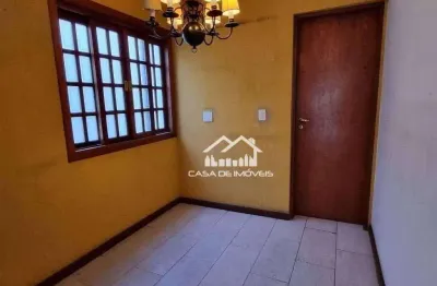 Sobrado à venda, 136m², 2 suítes, 3 vagas, no jardim londrina