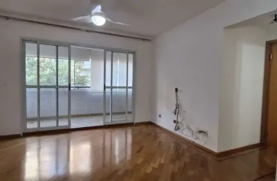 Vende apartamento de 98m², com 4 quartos sendo 1 suíte e 2 vagas, na vila andrade.