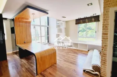 Vende apartamento duplex com 104m², 2 suítes, closet, escritório, 2 vagas, no panamby.