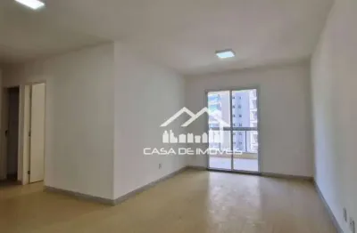 Vende apartamento de 83m², com 3 quartos sendo 1 suíte e 2 vagas, na vila andrade.