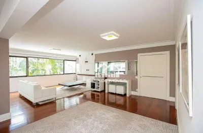 Vende apartamento de 162m², 3 suítes, 3 vagas e lazer, em moema.