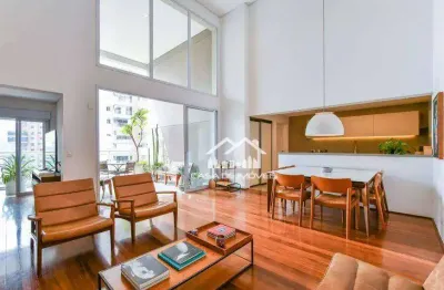 Vende apartamento com 178m², pé direito duplo, 3 suítes, 4 vagas e lazer clube, no panamby