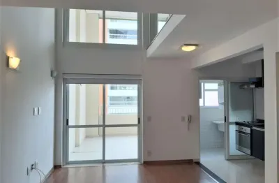 Aluga apartamento duplex, 1 suíte, 2 vagas na vila olímpia.