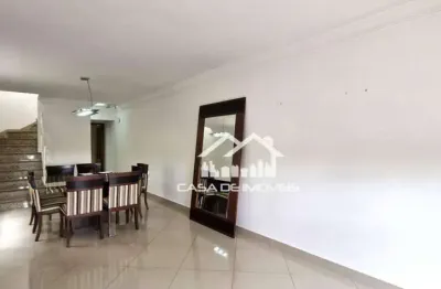 Vende sobrado de 169m², com 3 suítes e 3 vagas na vila suzana.