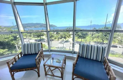 Vende apartamento mobiliado de frente para o mar. ótima localização em santos.