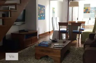 Aluga casa de vila, com 140m² e 2 suítes, na vila nova conceição.