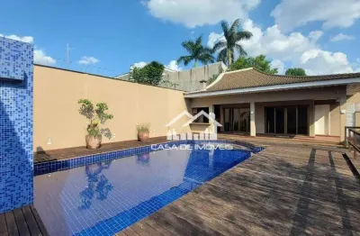Vende ou aluga casa ampla com piscina, churrasqueira e 4 suítes e várias salas, no jardim leonor.