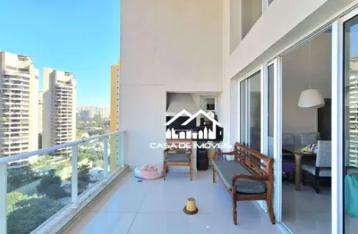 Vende ou aluga apartamento com 202m², 4 suítes, escritório, churrasqueira, depósito e 4 vagas de garagem, no panamby.