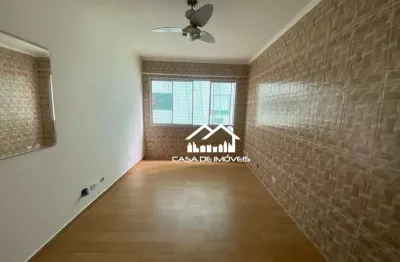 Vende apartamento com 70m², 2 dormitórios, 2 banheiros, 1 vaga, no marapé.
