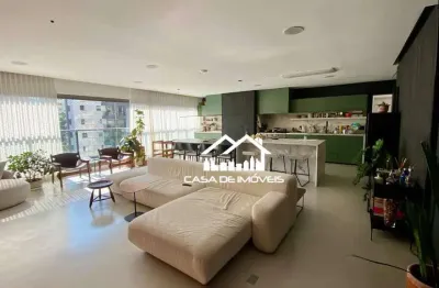 Vende apartamento com 3 dormitórios, sendo 1 suíte, mobiliado, com elevador privativo, churrasqueira e lazer completo, no campo belo.