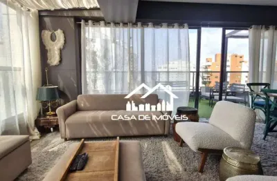 Aluga cobertura duplex de 140m², com 2 dormitórios, sendo 1 suíte e 2 vagas, no panamby.