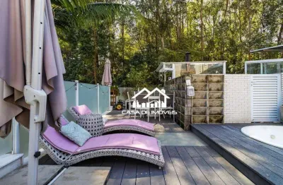 Vende casa em condomínio, mobiliada e com 242m², 3 dormitórios, sendo 2 suítes, piscina e 2 vagas na vila andrade