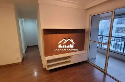Vende apartamento de 70m², com 3 dormitórios sendo 1 suíte e 2 vagas, no morumbi.