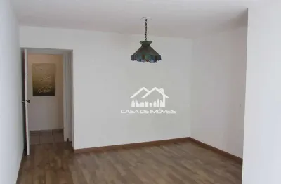 Vende apartamento com 86m², 3 dormitórios, 1 suíte e 1 vaga, na vila olímpia