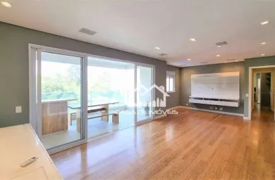 Aluga apartamento com 127m², 3 suítes, 2 vagas, varanda gourmet e lazer clube, no panamby