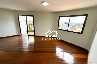 Vende apartamento de 160m², com 4 dormitórios, 1 suíte, 2 vagas e varanda na Mooca