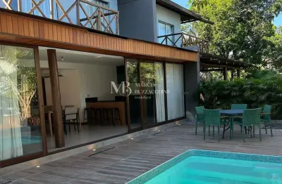 Lindissima casa alto padrão à venda no condominio alto da enseada - praia do forte