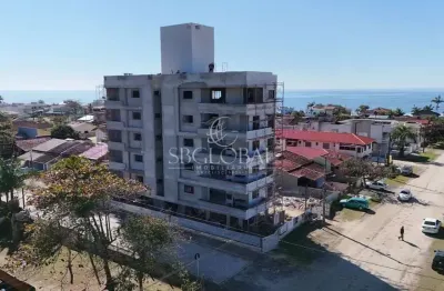 Apartamentos com 03 dormitórios e próximo ao mar em itapoá sc