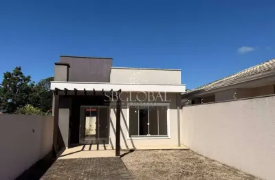 Casa nova localizada no balneário rainha do mar, apenas 480 metros da praia em itapoá-sc