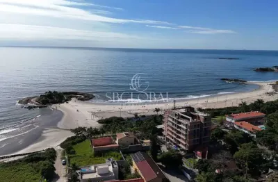Cobertura duplex com vista para mar e  03 suítes no residencial pedrabella em itapoá-sc