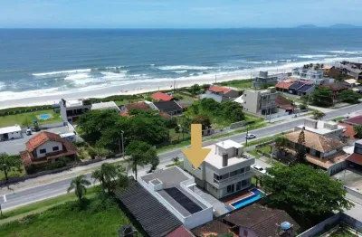 Sobrado de alto padrão com 02 terrenos unificados na barra do sai