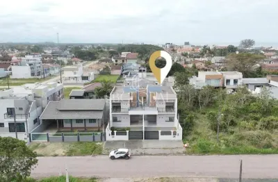 Sobrado com ótimo acabamento na barra do sai á 290 metros da praia em itapoá/sc