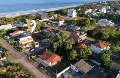 Casa 03 quartos (01 suíte) espaçosa a 130 metros da praia no balneário recanto do farol em itapoá/sc