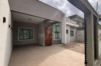 Casa de alto padrão com 3 dormitórios e piscina no Balneário Rainha do Mar em Itapoá SC