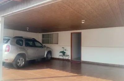 Casa com 3 quartos em condomínio fechado no jardim novo mundo