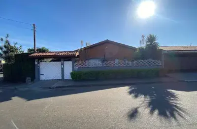 Casa com 3 dormitórios para alugar, 307 m² por r$ 6.500,00/mês - alvinópolis - atibaia/sp