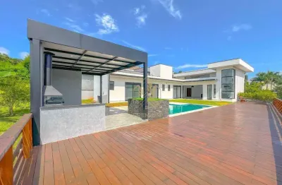 Casa térrea de alto padrão à venda e locação no condomínio figueira garden – atibaia/sp