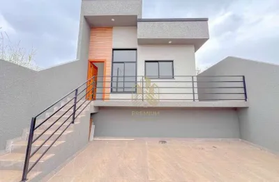 Casa térrea com 03 dormitórios sendo uma suíte, piscina e duas vagas