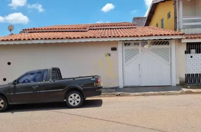 Casa com 2 dormitórios à venda, 157 m² por r$ 900.000,00 - jardim alvinópolis - atibaia/sp