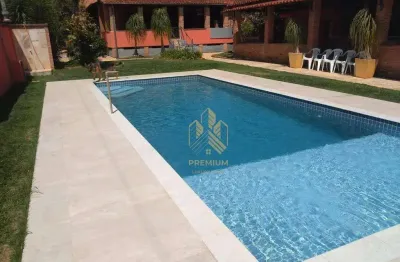 Casa espetacular com 3 dormitórios, 2 suítes, piscina e churrasqueira em bairro residencial valorizado