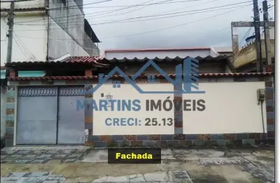 Ampla casa linear com 2 quartos e edícula - aceitando financiamento bancário