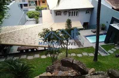 Casa de alto padrão em bangu –3 quartos, área gourmet e muito quintal