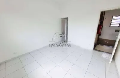 Espaçosa Casa Sobreposta Alta 2 Quartos no Tupi, Praia Grande